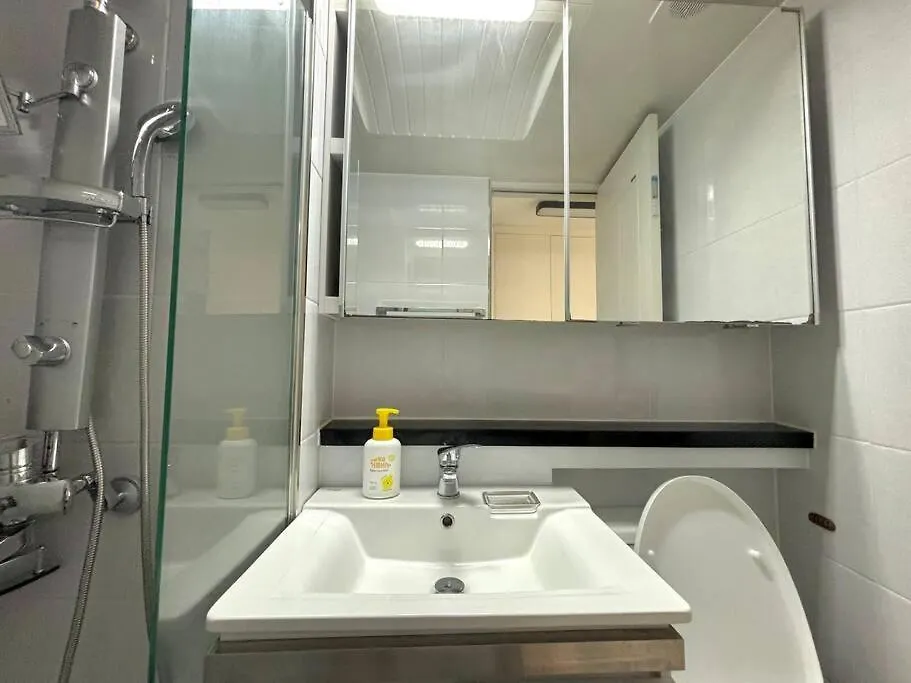 Apartment Nearby Subway, 2 Bedroom Big House Seoul